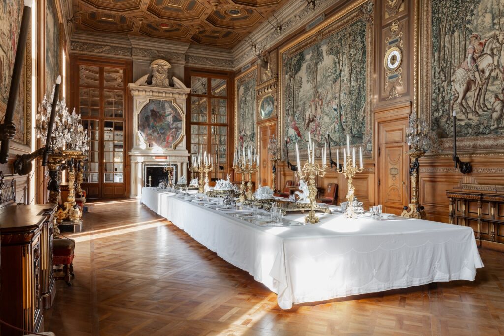 chateau de chantilly, galerie des cerfs
