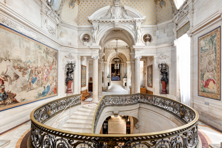 4- Escalier d’honneur, Château de Chantilly © Sophie Lloyd