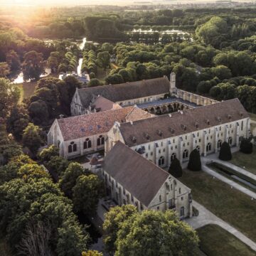 1 -Photo vue du ciel : abbaye de royaumont vue du ciel - (c)Aerofilms