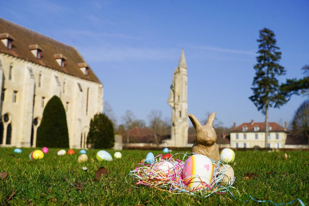 lapin de pâques (actu Pâques) : chasse aux oeufs oise